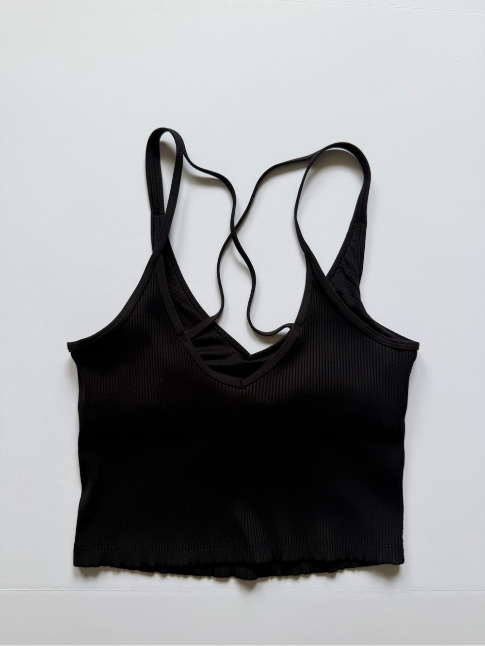 Vuori Rib Cropped Tank Top Size Medium in Black - Style VW189 Crossed Strap Back - Picture 3 of 11